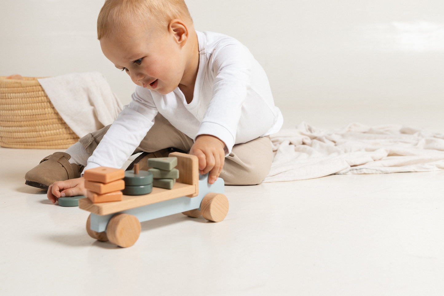 Baby Wooden Toy Truck – Safe & Fun Learning Toy for Toddlers